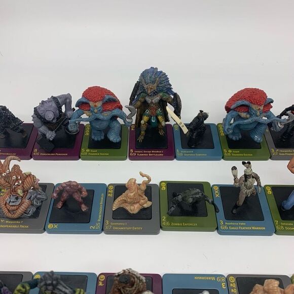 Dreamblade Miniatures Lot of (40) Figures, Wizards 2006 - Picture 7 of 10